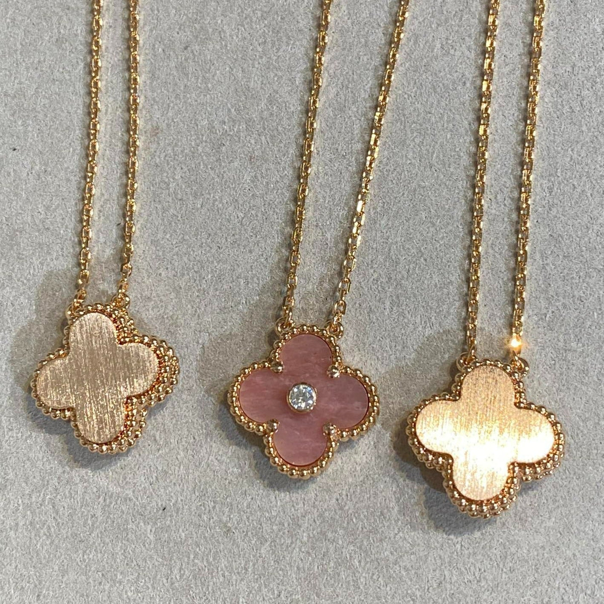 Van Cleef & Arpels CLOVER RHODONITE 1 DIAMOND PINK GOLD NECKLACE
