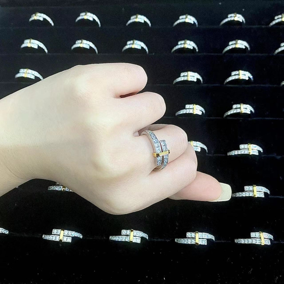 TIFFANY EDGE GOLD SILVER DIAMOND RING