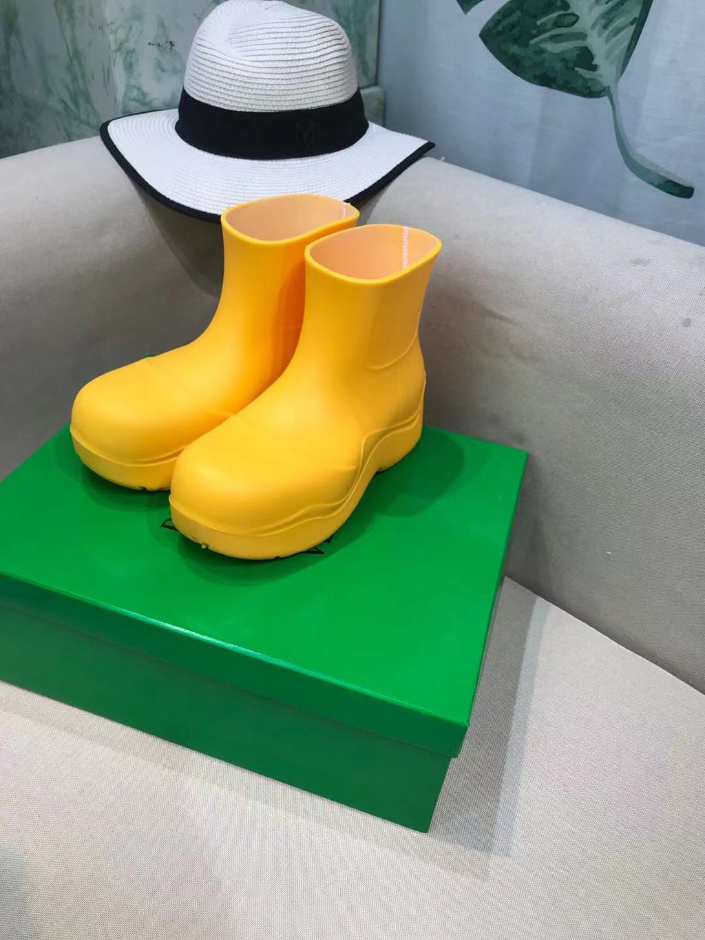 BOTTEGA VENETA PUDDLE ANKLE BOOT IN BRIGHT YELLOW RUBBER