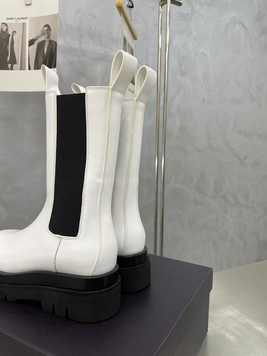 BOTTEGA VENETA LUG CHELSEA BOOT IN WHITE CALFSKIN