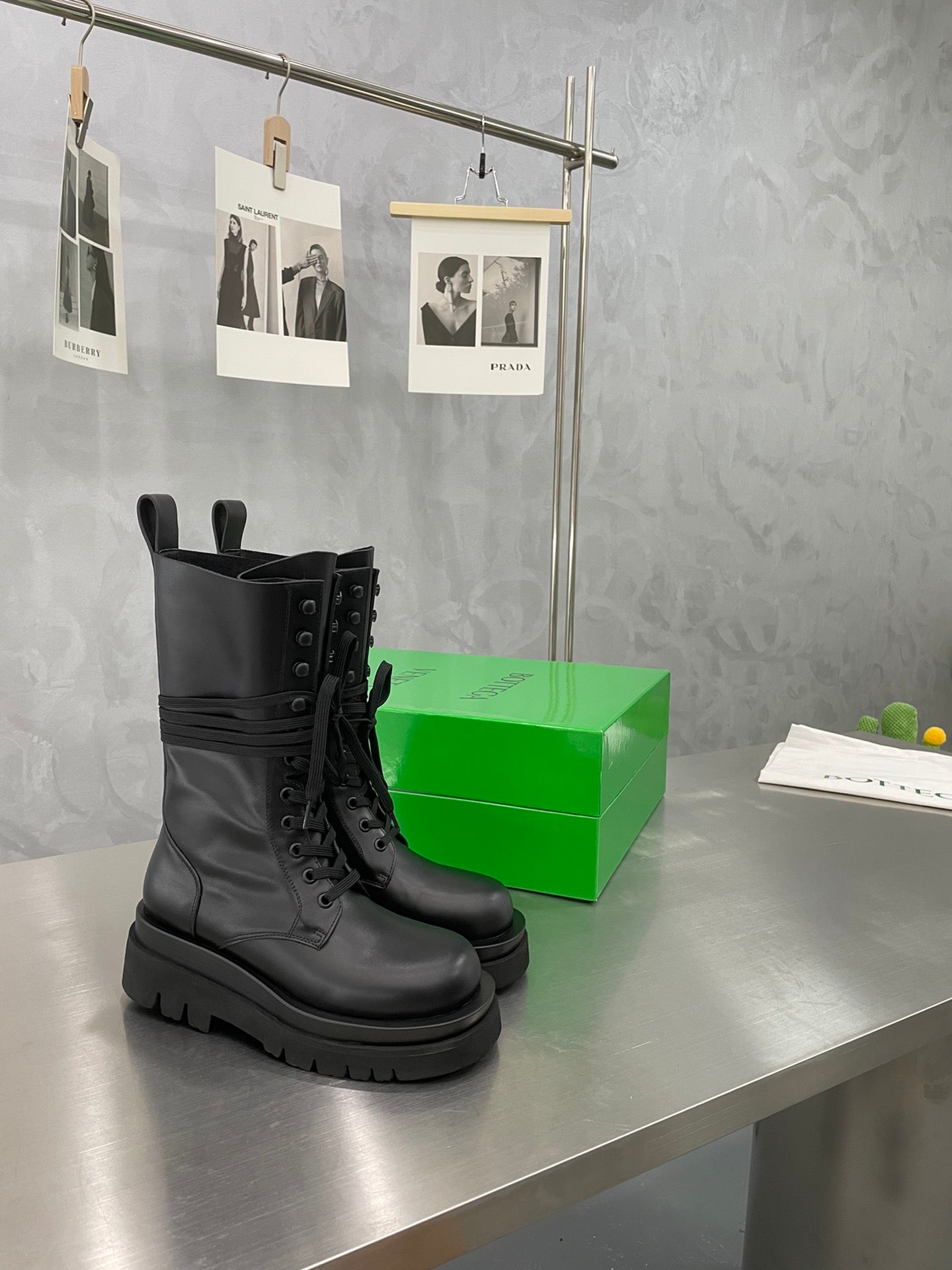 BOTTEGA VENETA LUG LACE-UP BOOT IN BLACK CALFSKIN 7 CM