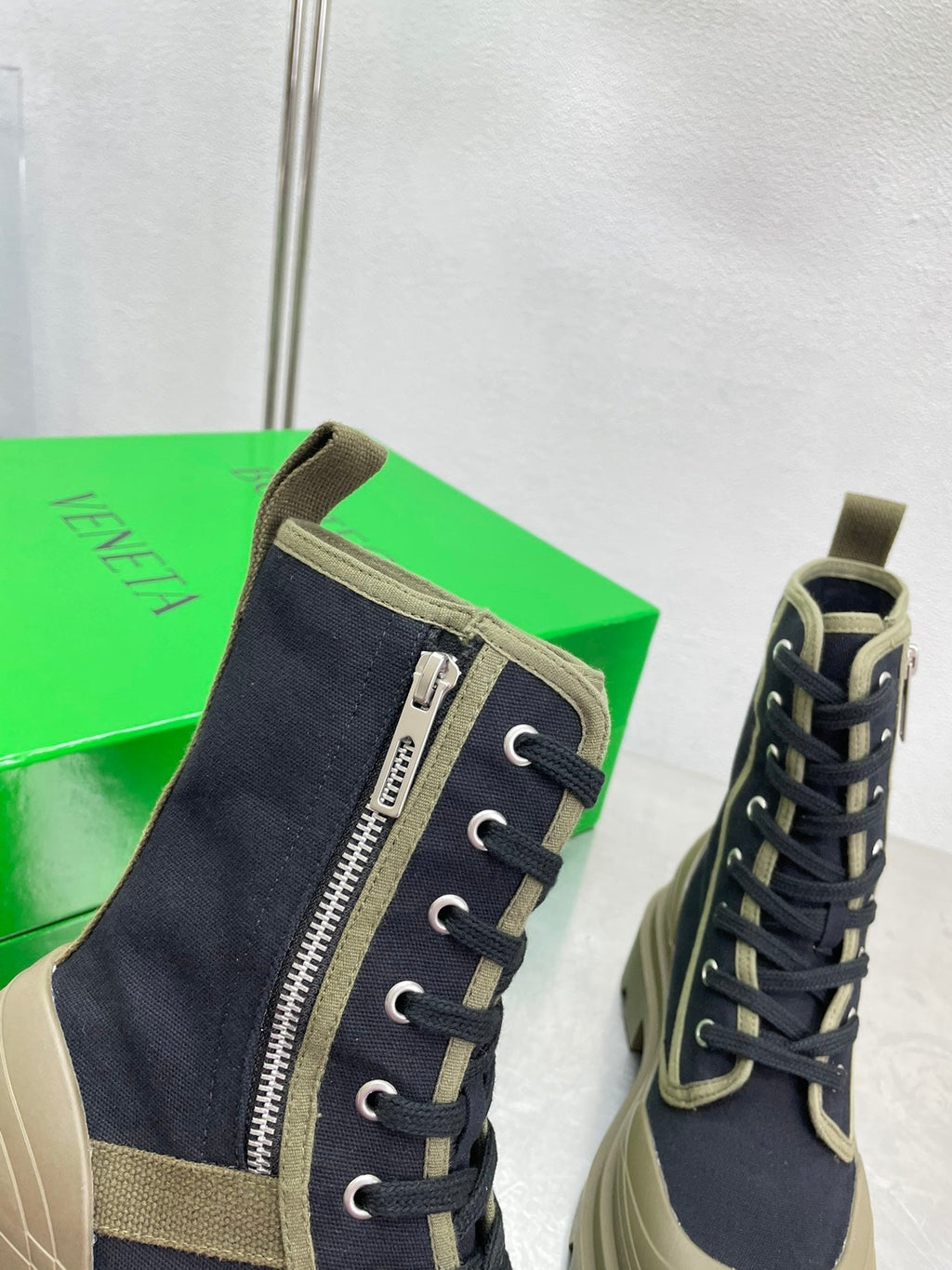 BOTTEGA VENETA RIBBON BOMBER LACE-UP BOOTS IN BLACK MIX OLIVE GREEN CANVAS