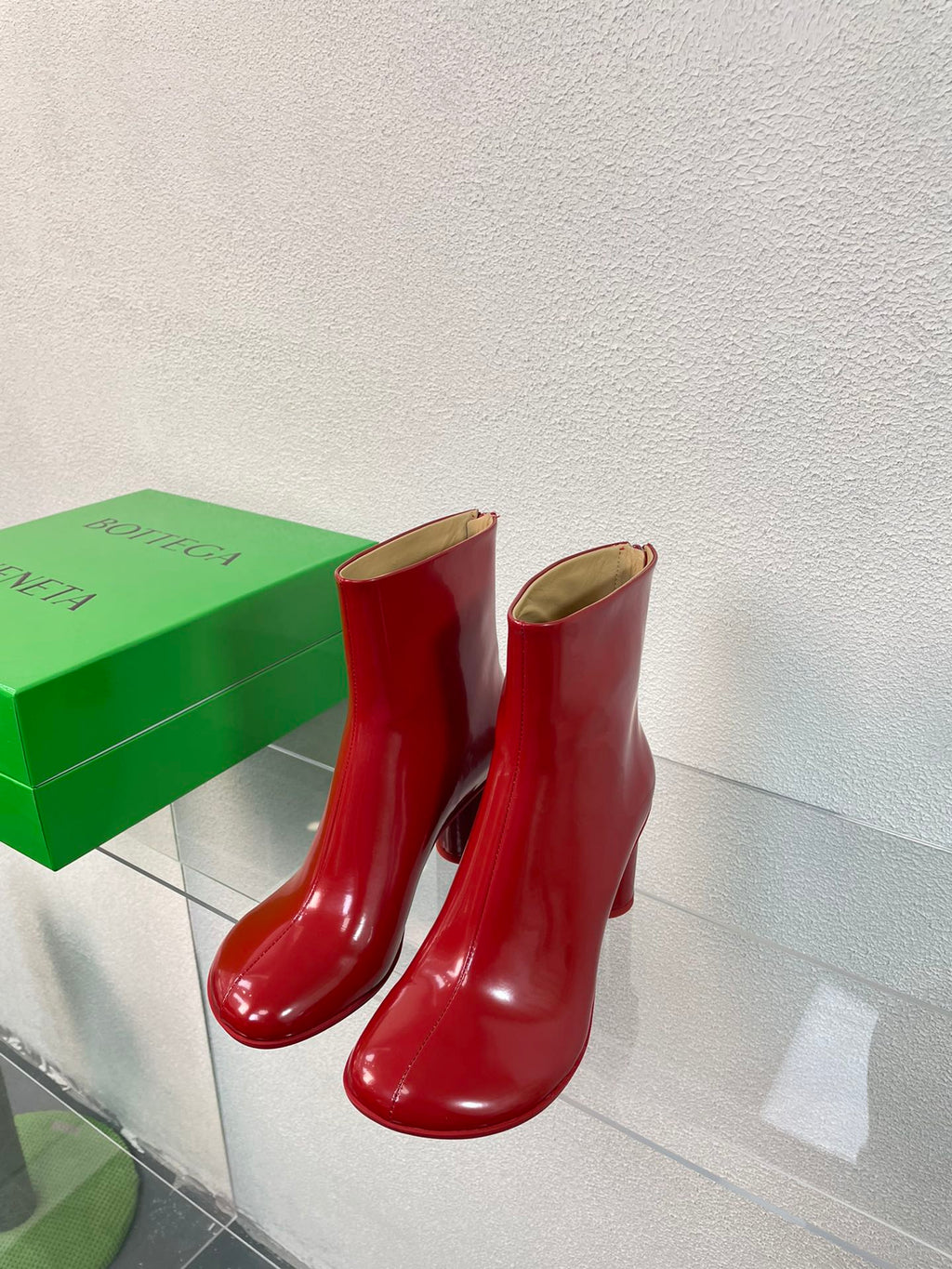 BOTTEGA VENETA ATOMIC ANKLE BOOT IN RUBY RED CALFSKIN 75 MM