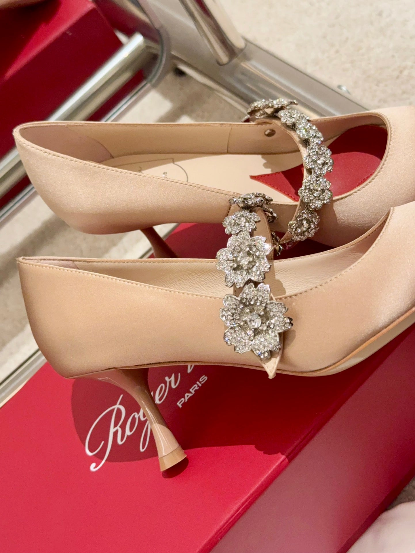 EFFLORESCENCE MARY JANE PUMPS IN TAN BEIGE SILK