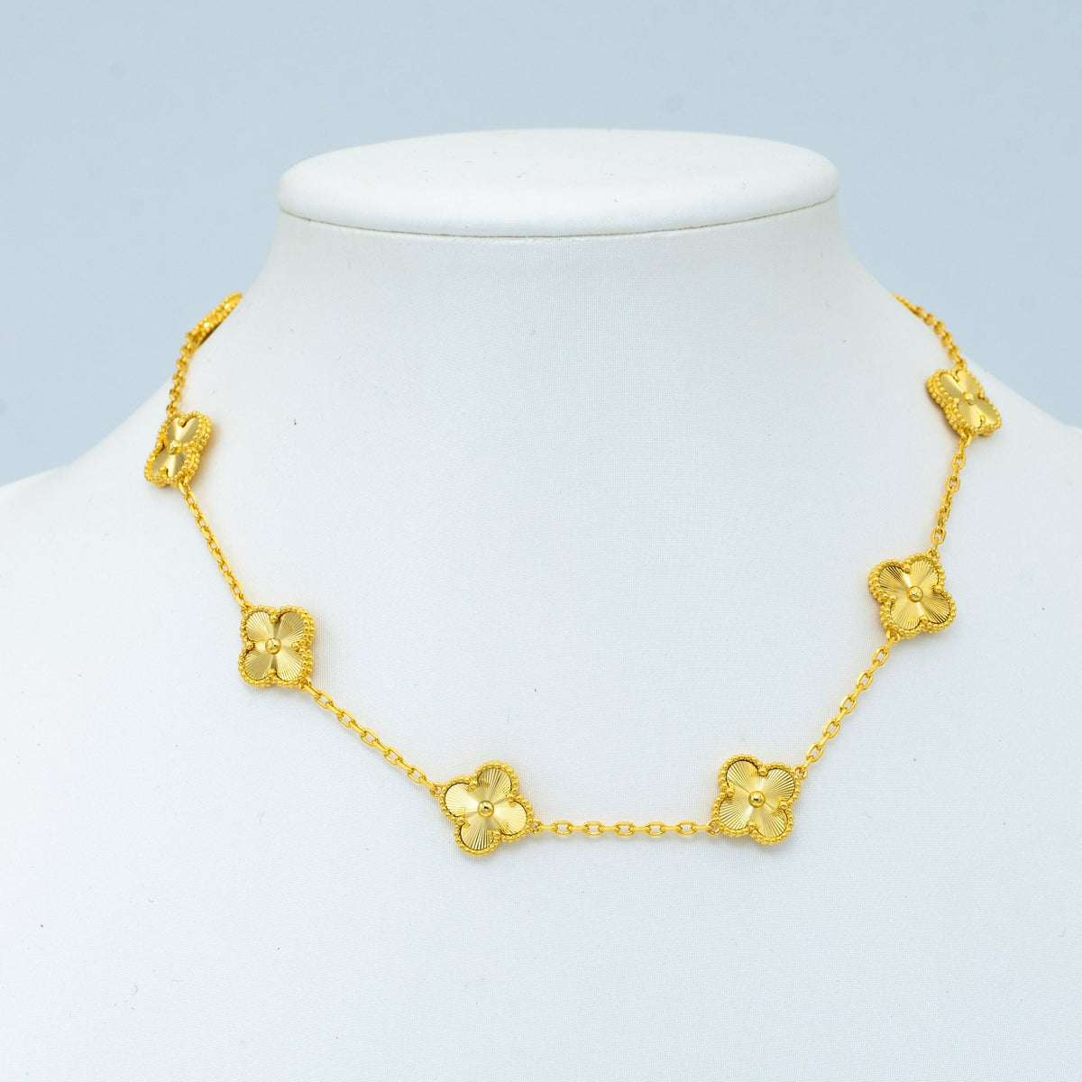 Van Cleef & Arpels VINTAGE NECKLACE 10 MOTIFS GOLD
