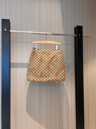 GUCCI Gucci Beige Polyester Fiber
