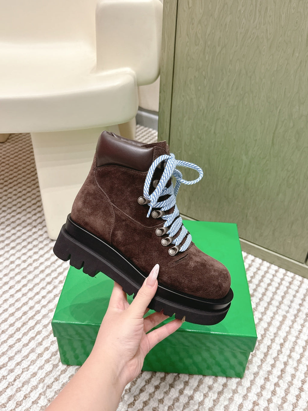 BOTTEGA VENETA 26S LUG ANKLE BOOTS IN DARK BROWN SUEDE