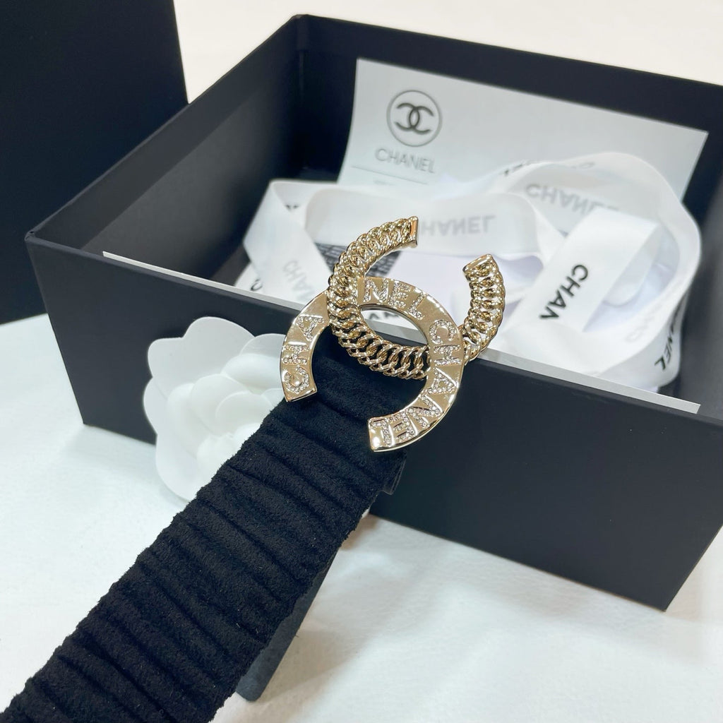 CHANEL DOUBLE 30MM STRETCH BELT IN BLACK SUEDUE WITH GOLD CHAIN BUCKLE CRYSTAL DETAIL