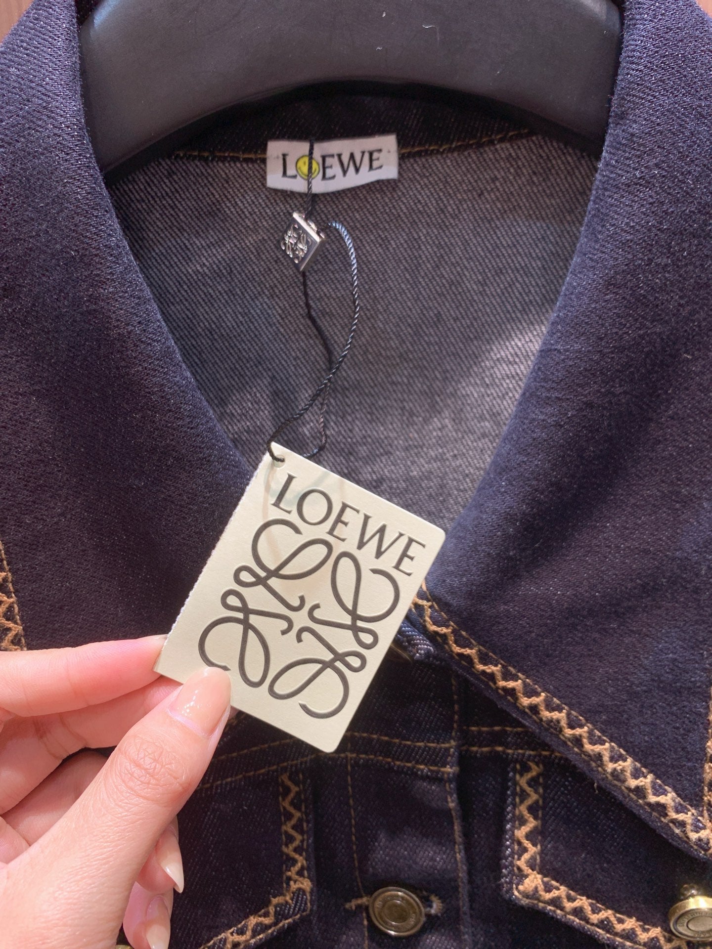 LOEWE SLEEVELESS TOP & DENIM SHORTS SET STYLE 71