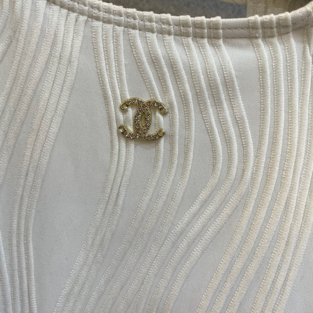 CHANEL BIKINI SWIMSUIT SET IN WHITE 573555