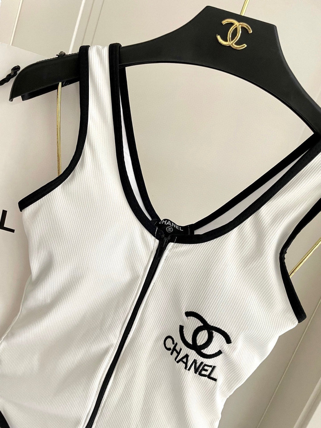 CHANEL BIKINI SWIMSUIT SET IN WHITE AND BLACK TRIM 604254