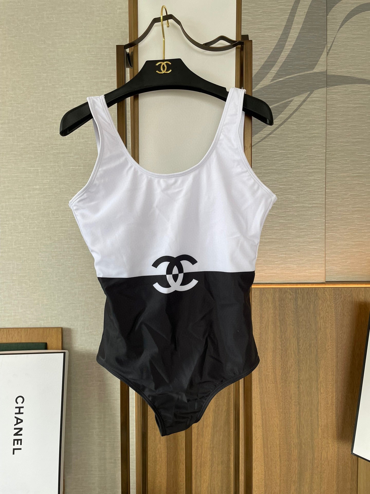 CHANEL BIKINI SWIMSUIT SET IN BLACK AND WHITE 613717