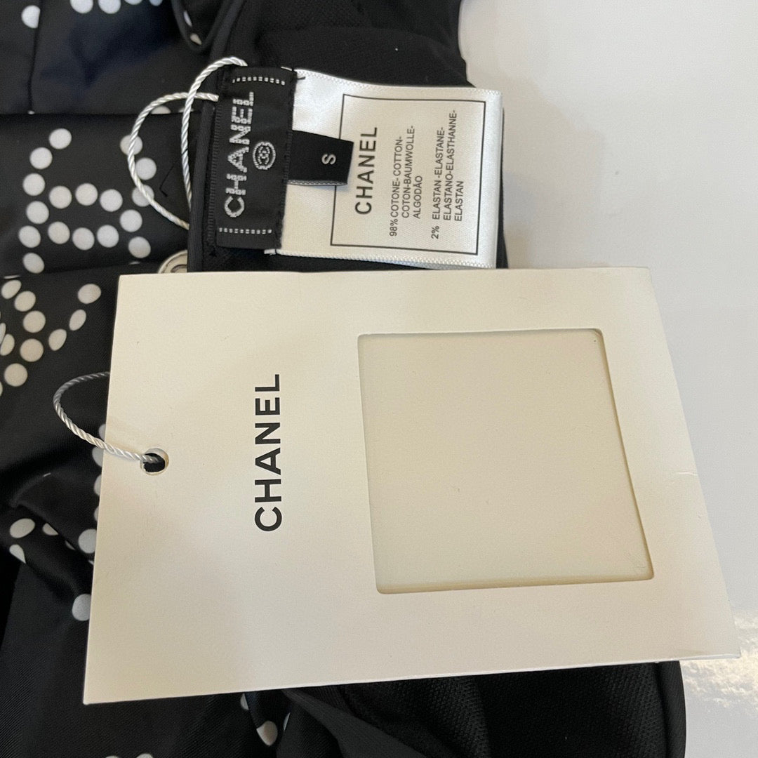 CHANEL BIKINI SWIMSUIT SET IN BLACK AND WHITE LOGO PRINTED 615195