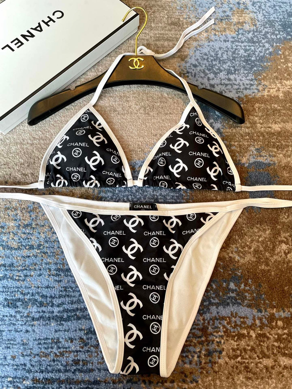 CHANEL BIKINI SWIMSUIT IN BLACK AND WHITE AND PRINTED 627825