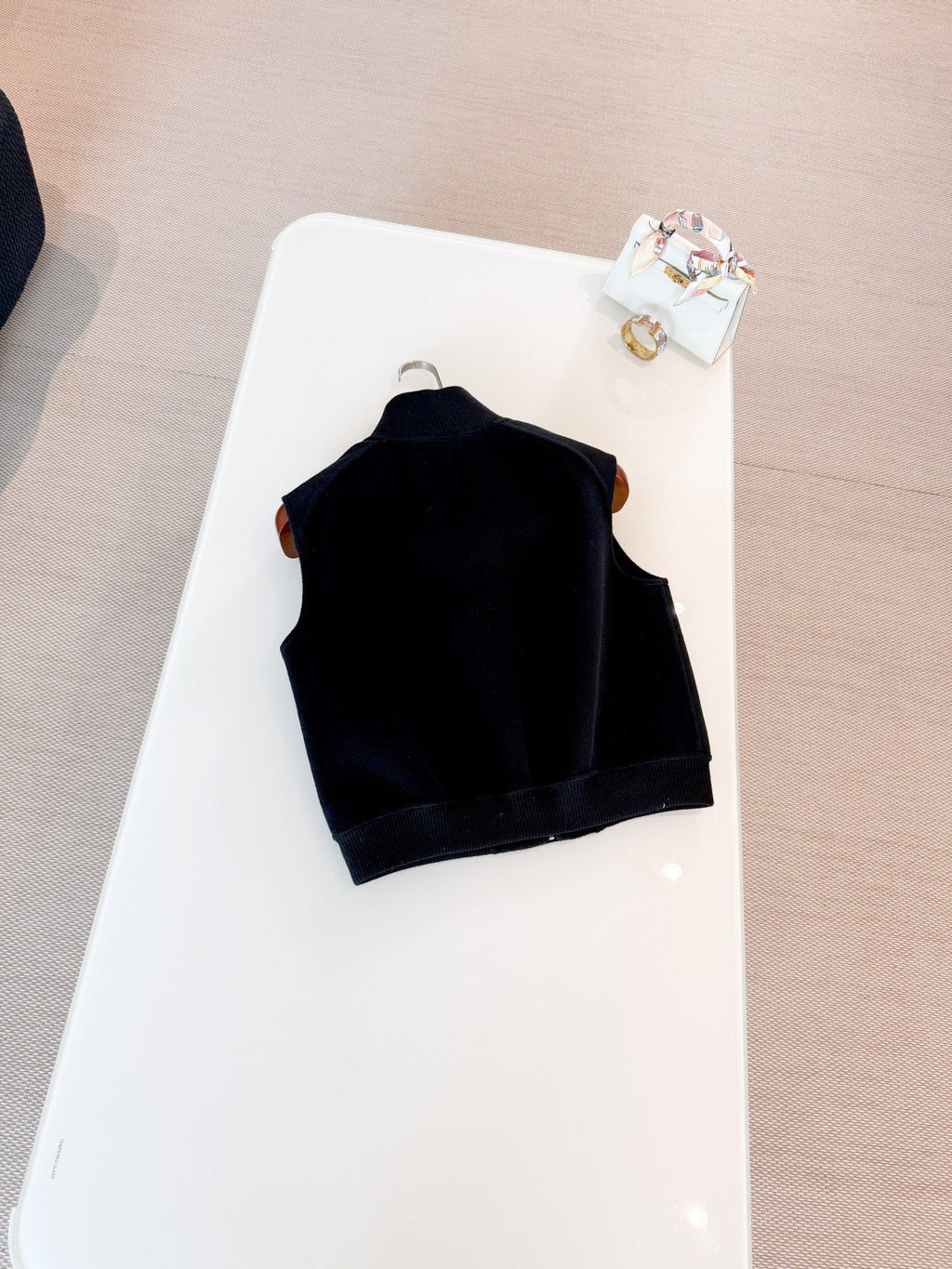 HERMES HERMES 25S SLEEVELESS JACKET 121