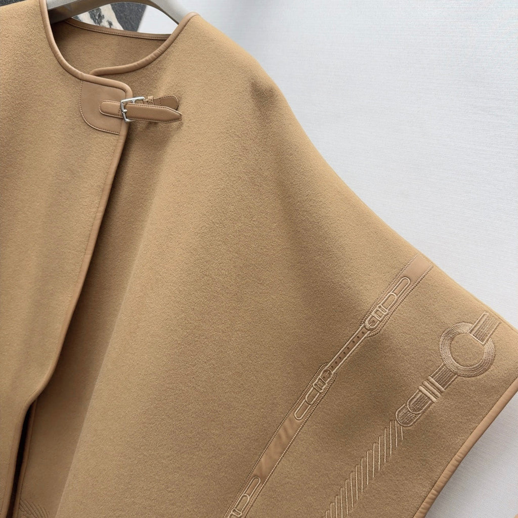 HERMES 25S CAPE COAT 008