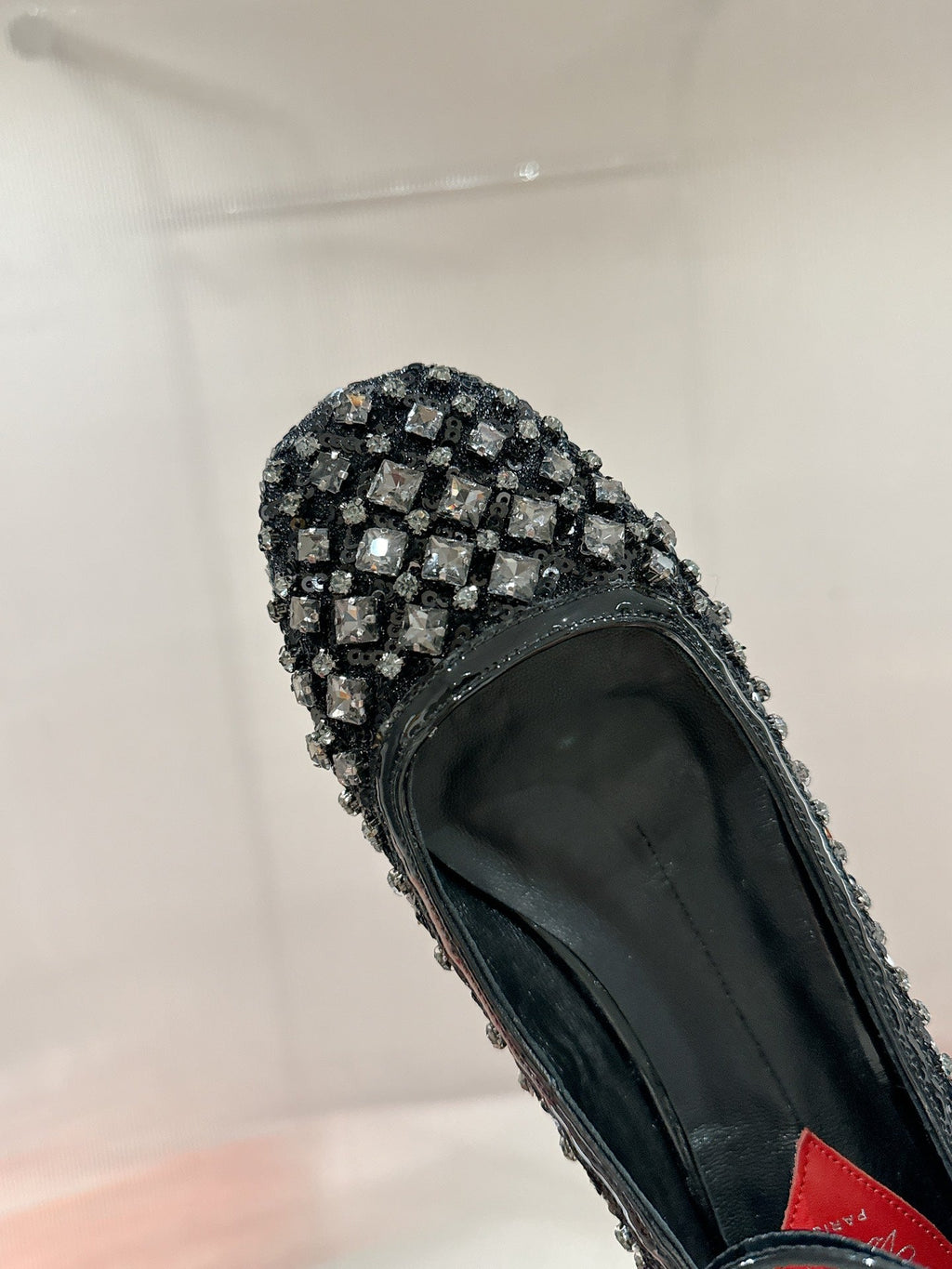 BALLERINAS IN BLACK FABRIC WITH CRYSTAL DETAILING