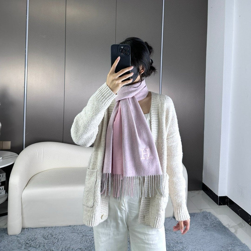 HERMES SCRAF 190 CM IN BLUSH PINK CASERE