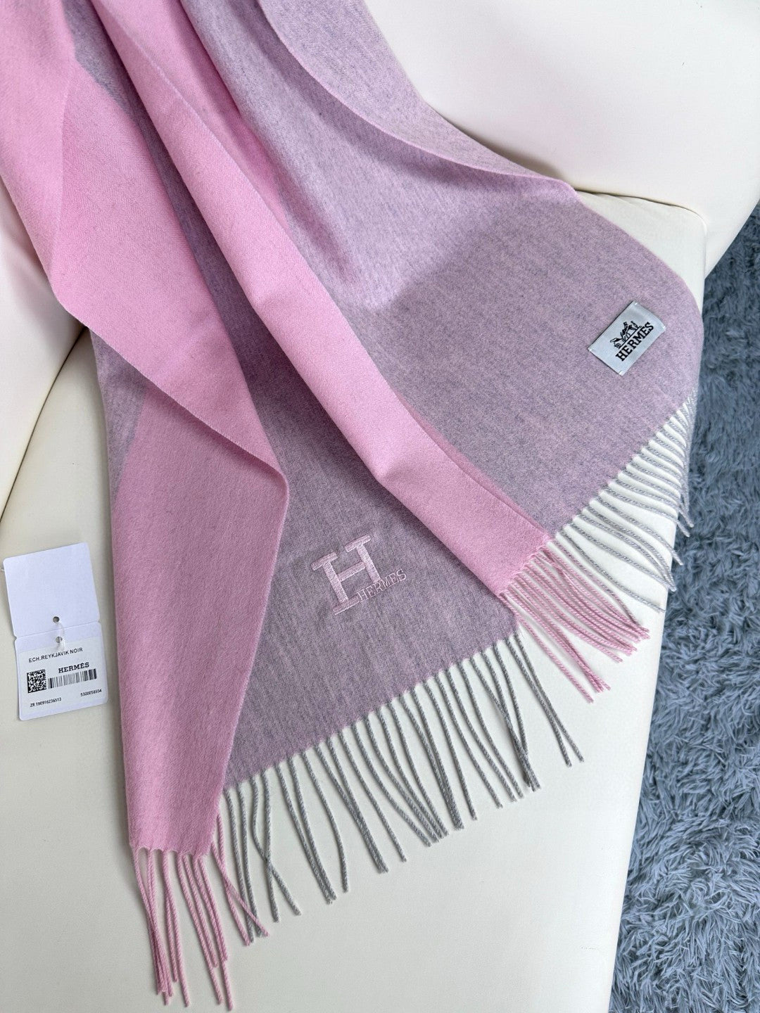 HERMES SCRAF 190 CM IN BLUSH PINK CASERE