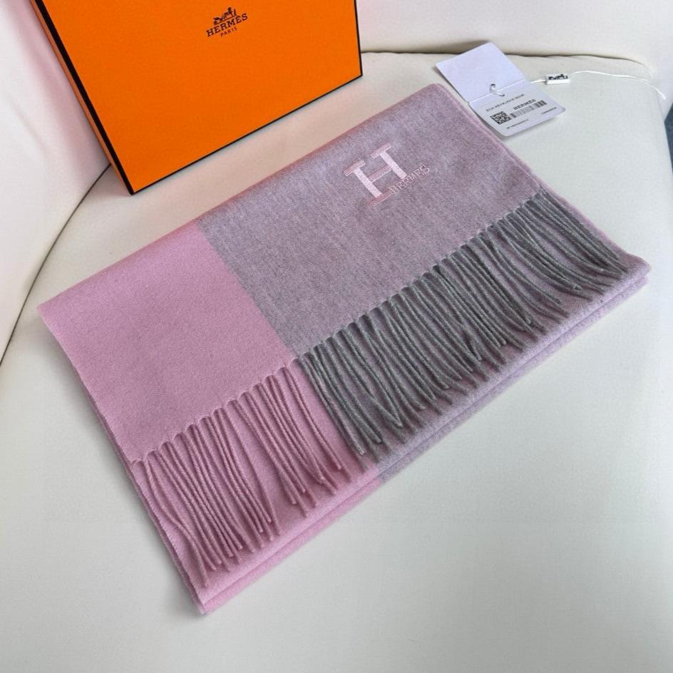 HERMES SCRAF 190 CM IN BLUSH PINK CASERE