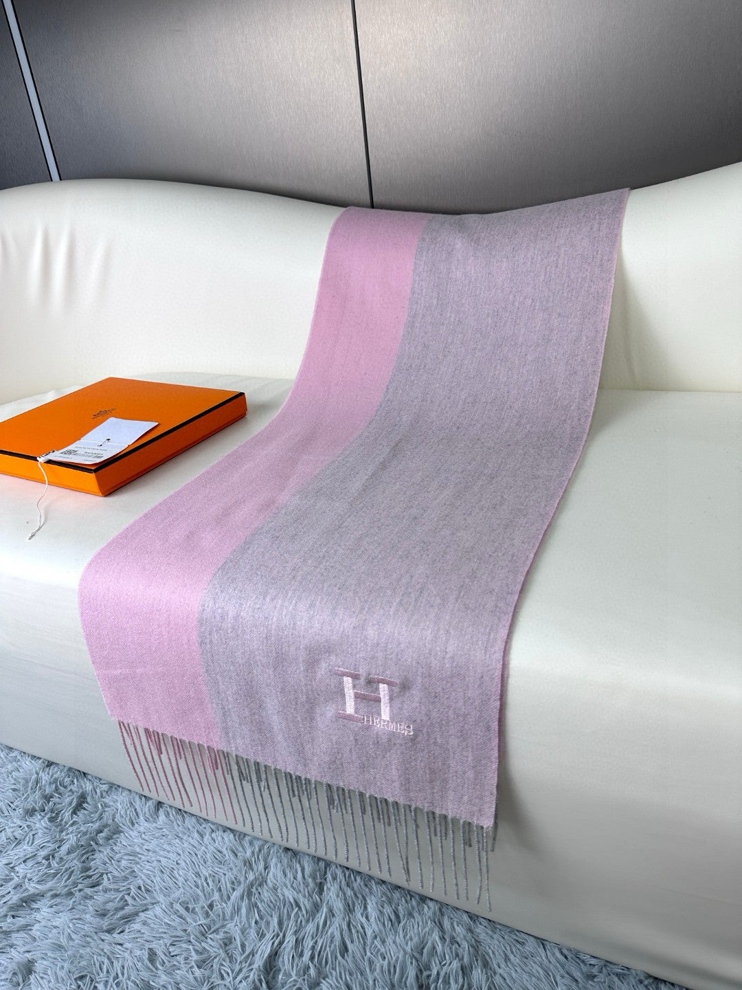 HERMES SCRAF 190 CM IN BLUSH PINK CASERE