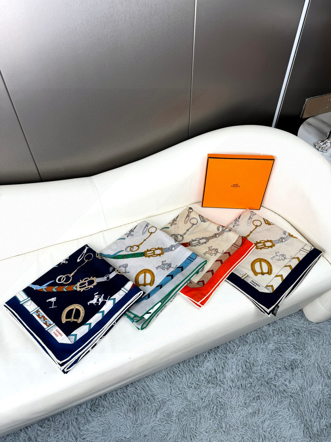 HERMES HERMES 25S SCARF 135 IN CASERE SILK 737308